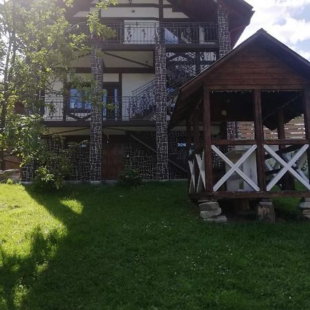 Садиба Анномарі - Відпочинок В Карпатах Котедж Яремче Bagian luar foto